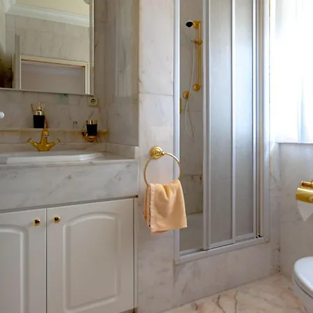 Penthouse Vistamar Apartman *