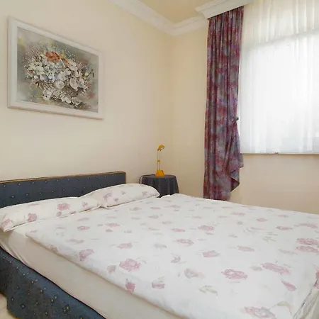 Penthouse Vistamar Apartman *
