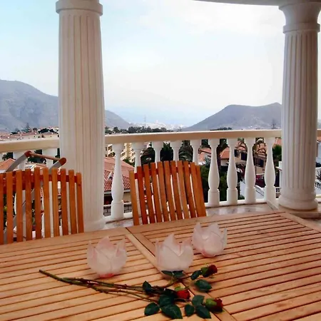 Penthouse Vistamar Apartment