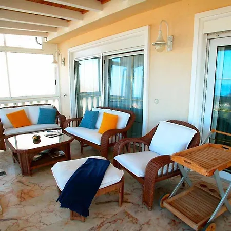 Penthouse Vistamar Apartment